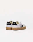 Volley Canvas White Black