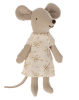 Nightgown, Little sister mouse
