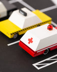 Jouet en bois - voiture - Candylab - Ambulance car