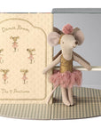Dance room w. big sister mouse