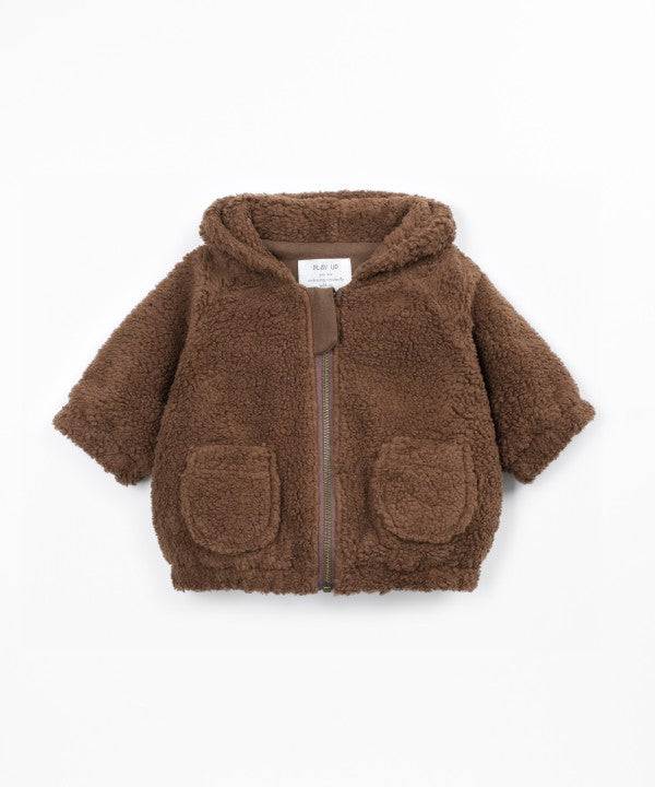 Manteau bébé en fausse fourrure marron Play Up Tufting, capuche et zip frontal