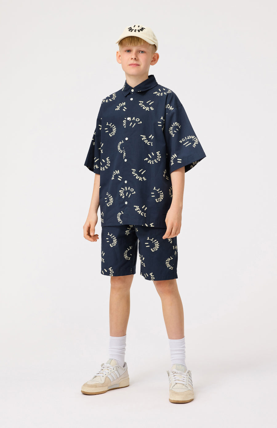 Shorts Avart Smile words