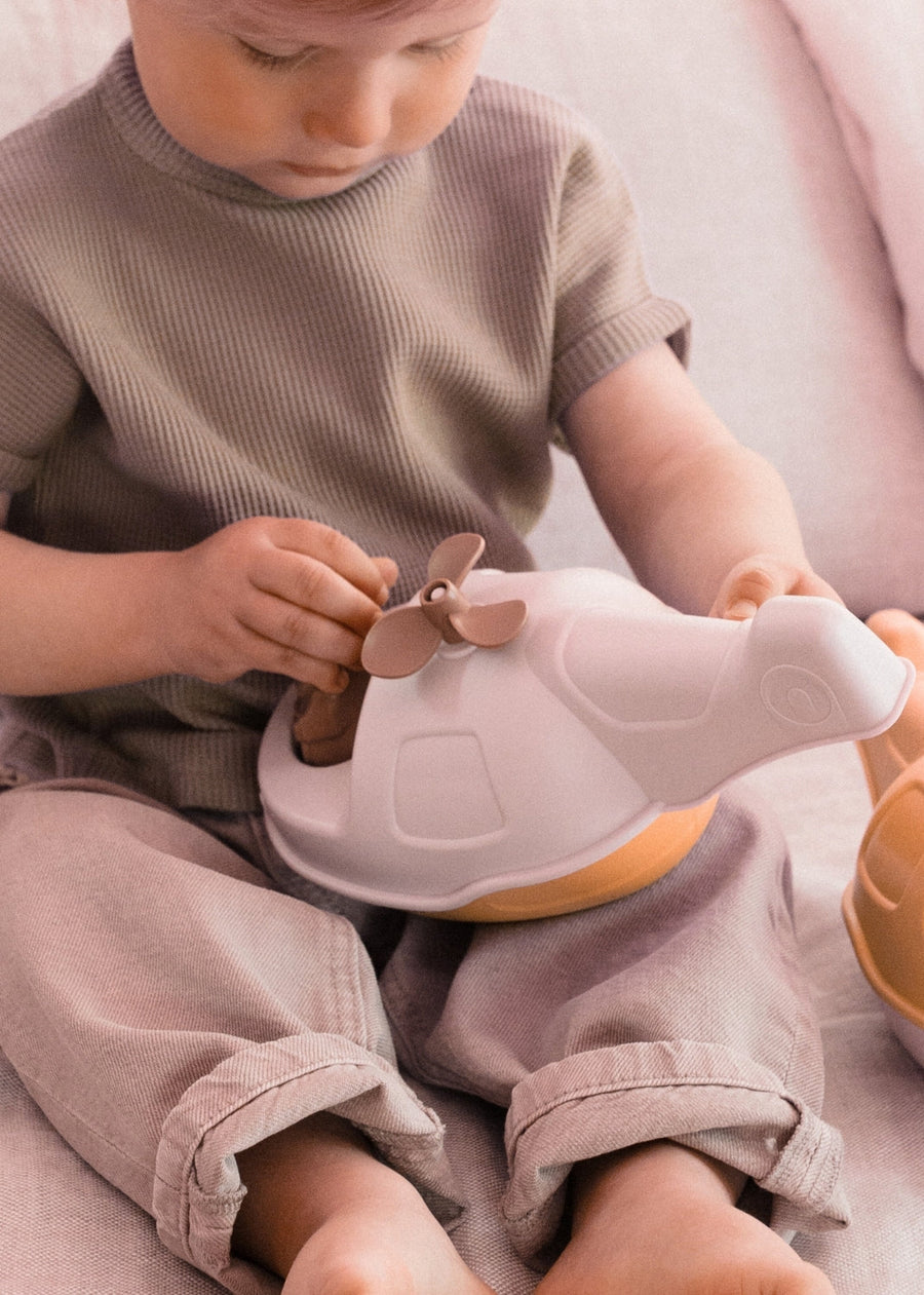 L'Hélicoptère Bateau - Milk