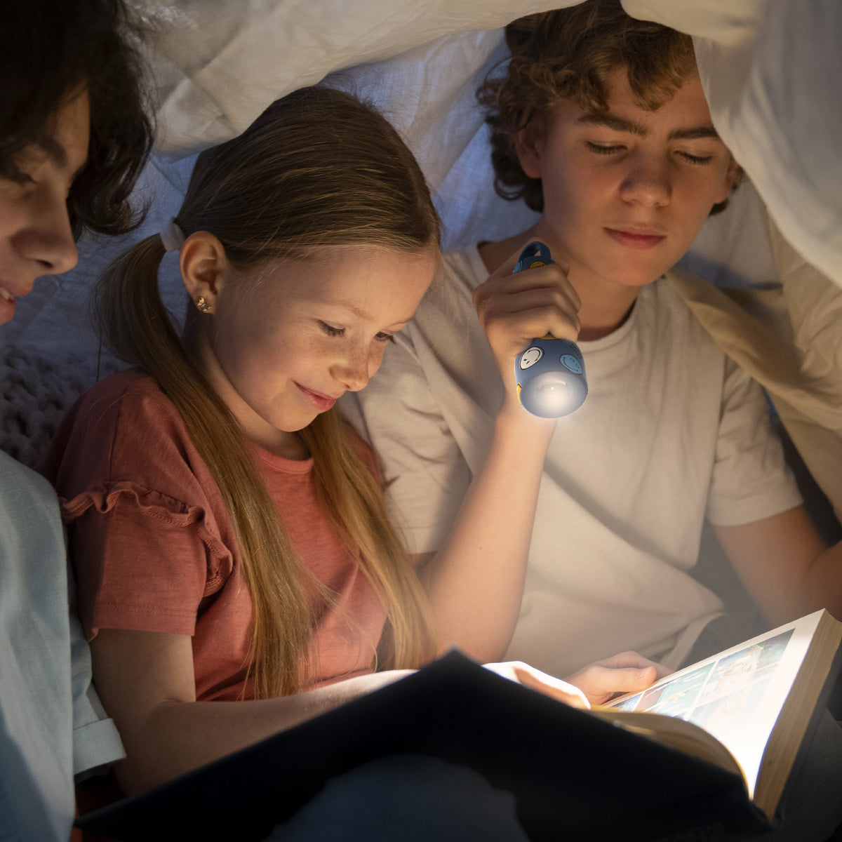 Lampe veilleuse Smiley Glowy Smiley Bleu pour enfant MOB, grande autonomie pour la nuit
