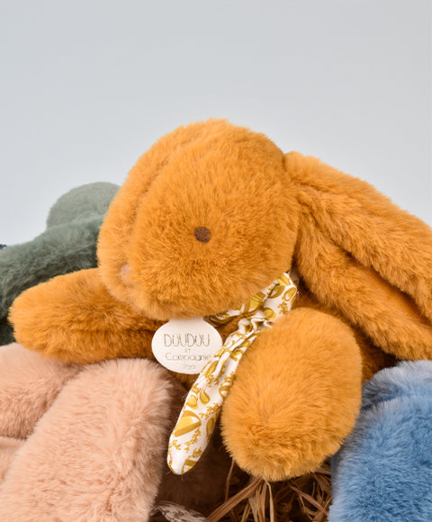 Peluche lapin pantin ocre Lapin DOUDOU – tout doux dès la naissance