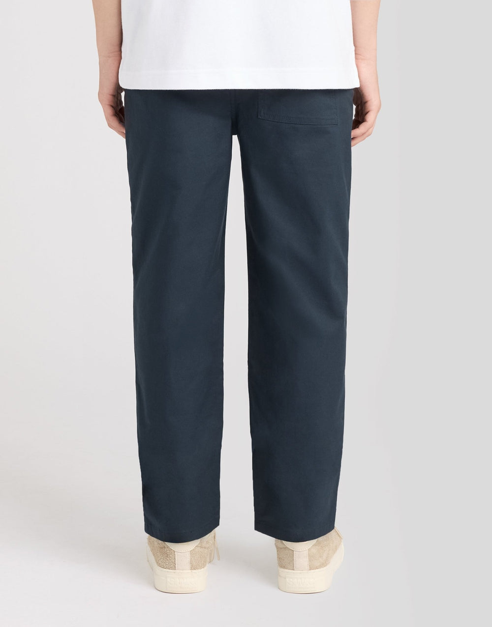 Pantalon garçon Every Day Dark Navy Lyle &amp; Scott, porté vue de dos