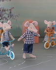 Clothes for mouse, Dad mouse