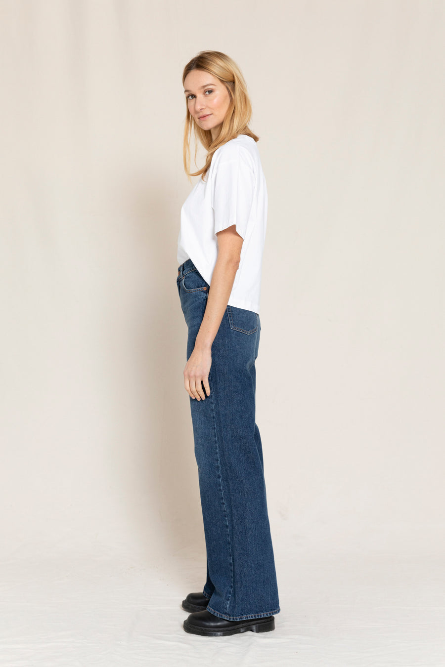 FIONA Medium Blue - Flare Fit Jeans