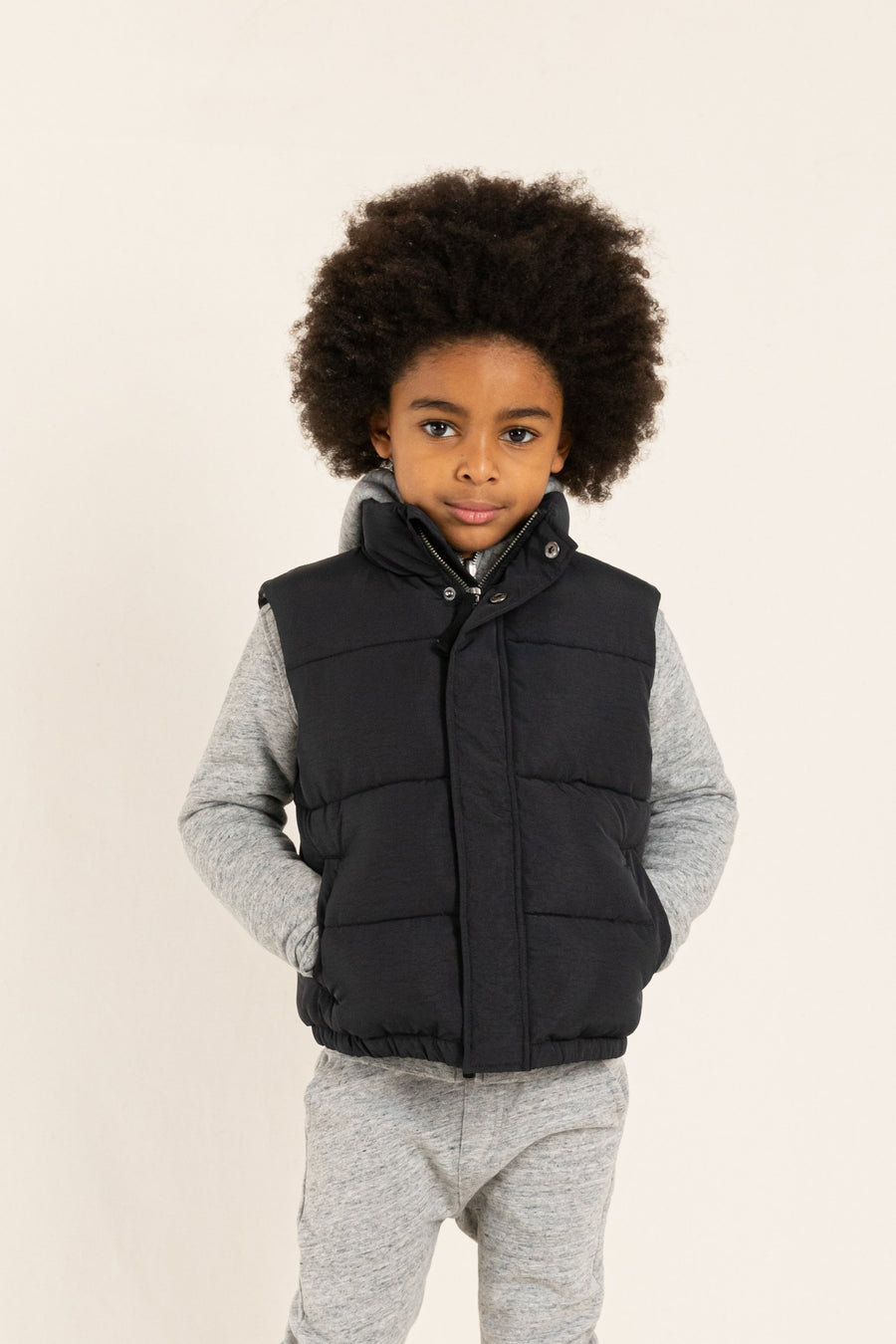 KIKOU Absolute Black - Sleeveless Padded Jacket