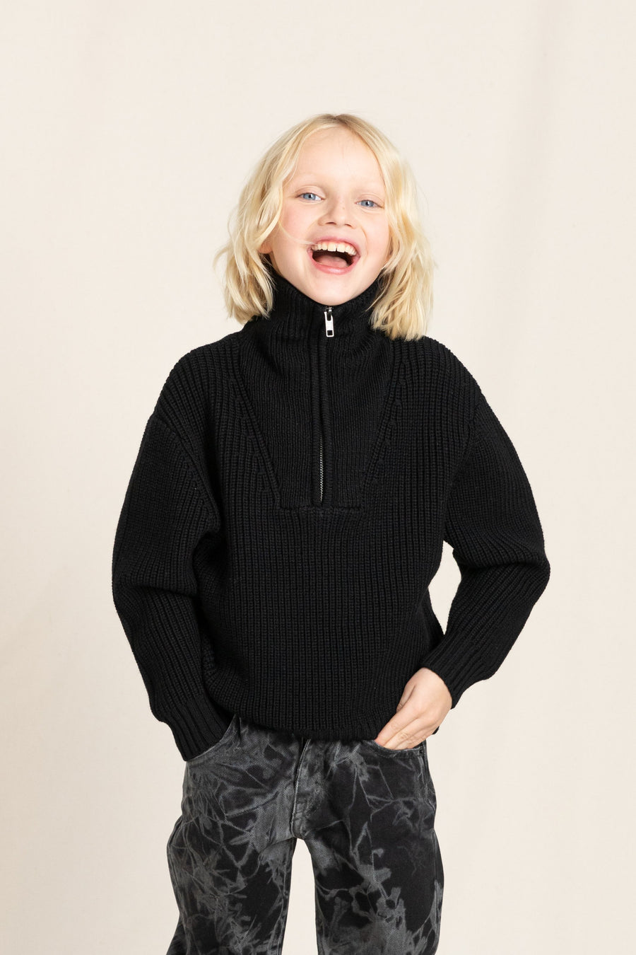 SASHA Absolute Black - Half Zipped Jumper