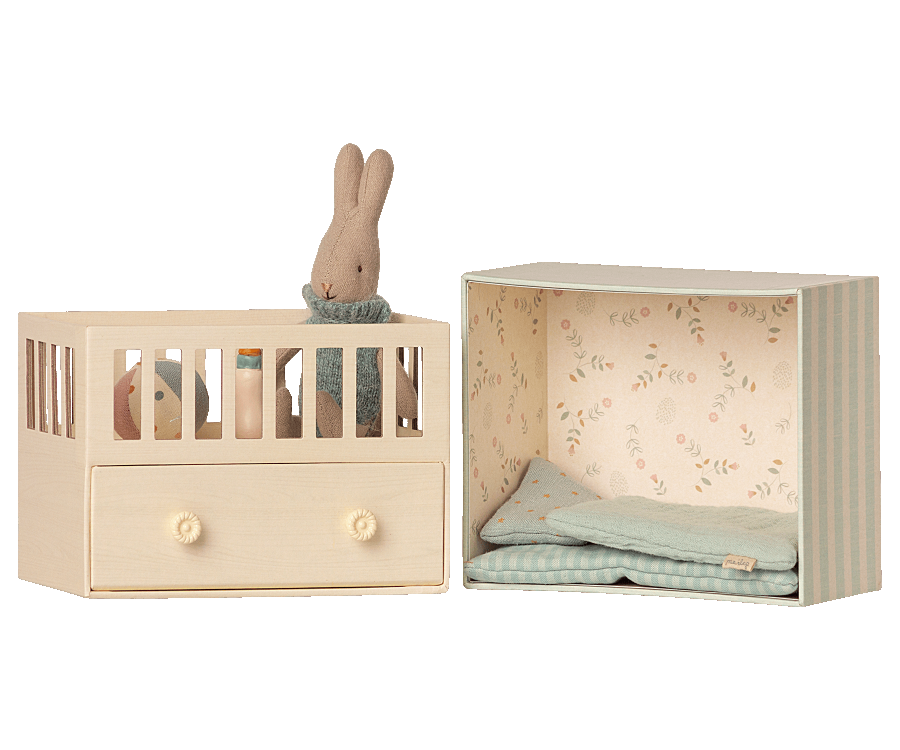 Baby room w. Micro rabbit