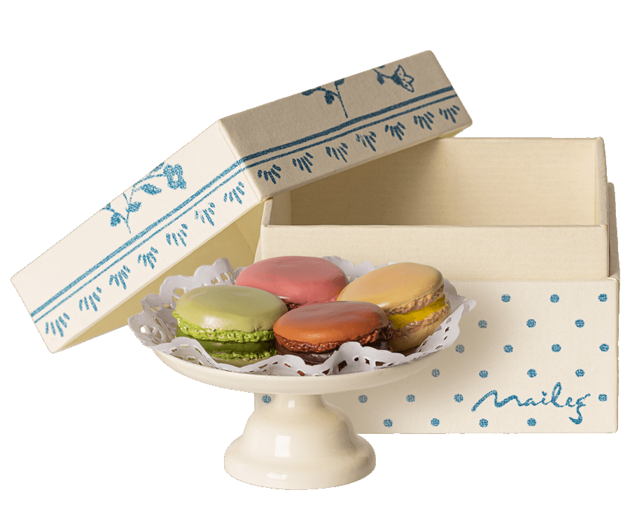 Macarons et chocolat chaud