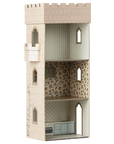Castle w. kitchen